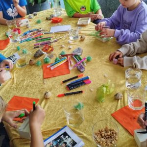 Kristallparty Schatztruhe basteln