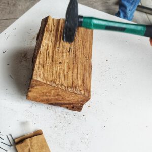 Kindergeburtstag Pumuckl Nagelspiel