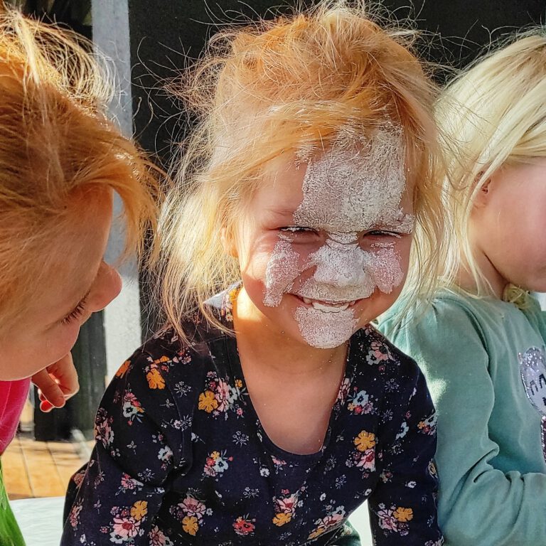 Mehlschneiden Kindergeburtstag